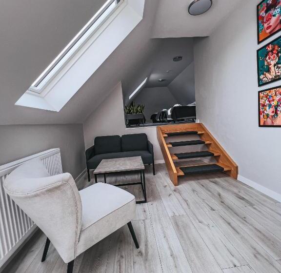 إستوديو قياسى, Agroturystyka U Maryli