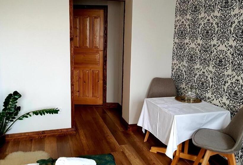 Номер Deluxe, Antonówka