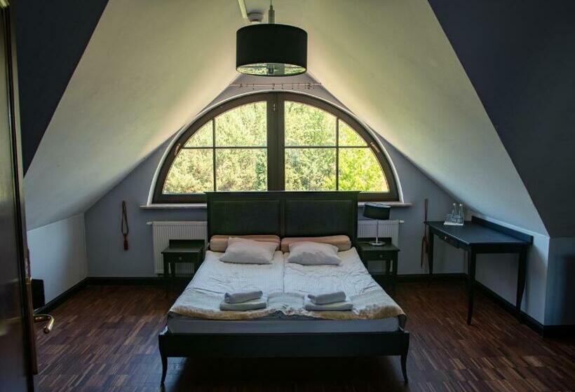 חדר סטנדרט, Glass Residence