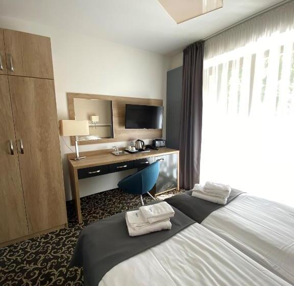 标准间带阳台, Ośrodek Warszawianka