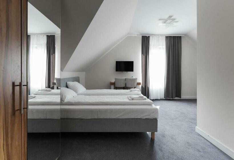 标准间, Villa Con Amore