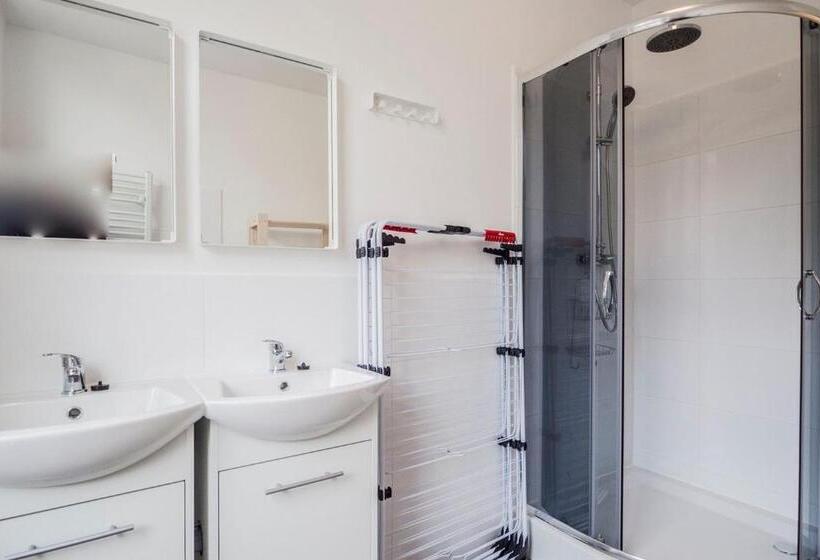 ベーシックルーム, Lemuria Hostel Wrocławska Centrum