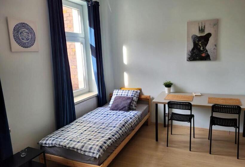 スタンダードトリプルルーム, Lemuria Hostel Wrocławska Centrum