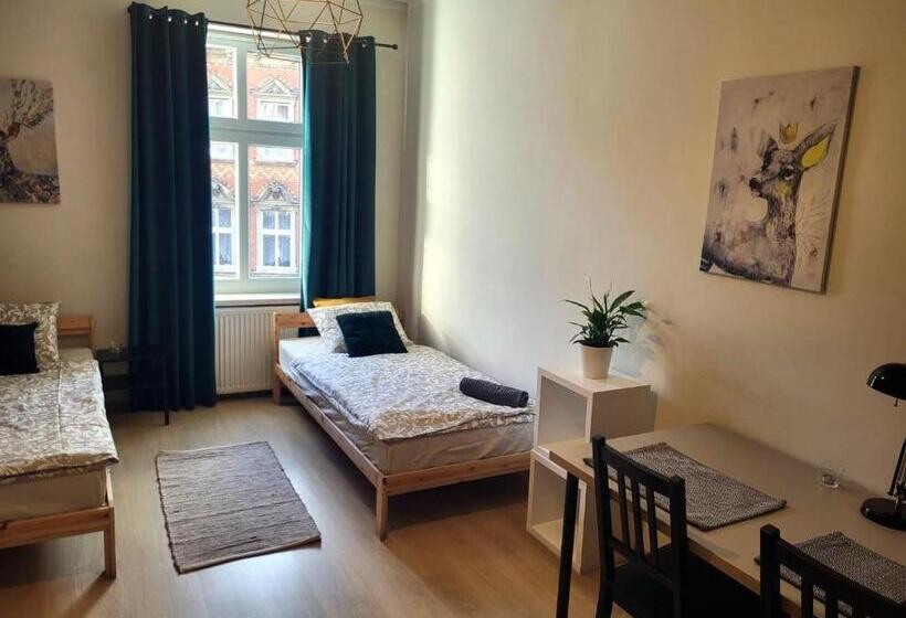 スタンダードルーム, Lemuria Hostel Wrocławska Centrum