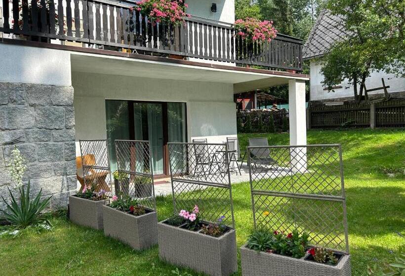 شقة غرفة نوم واحدة بالطابق الأرضى, Jeleni Ruczaj