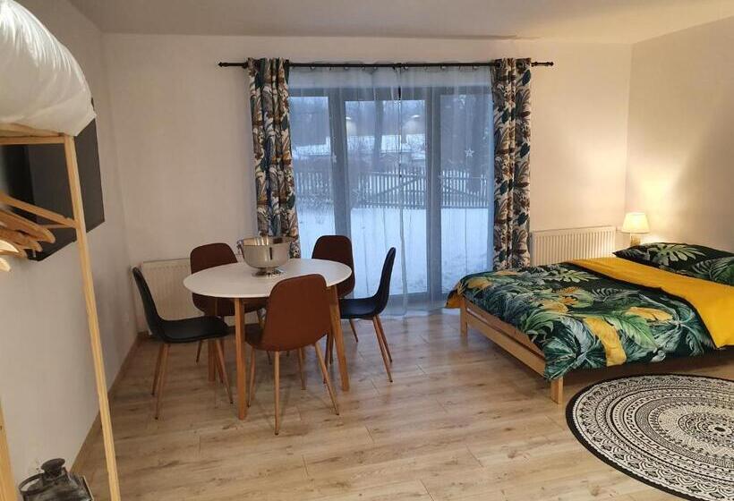 شقة غرفة نوم واحدة بالطابق الأرضى, Jeleni Ruczaj