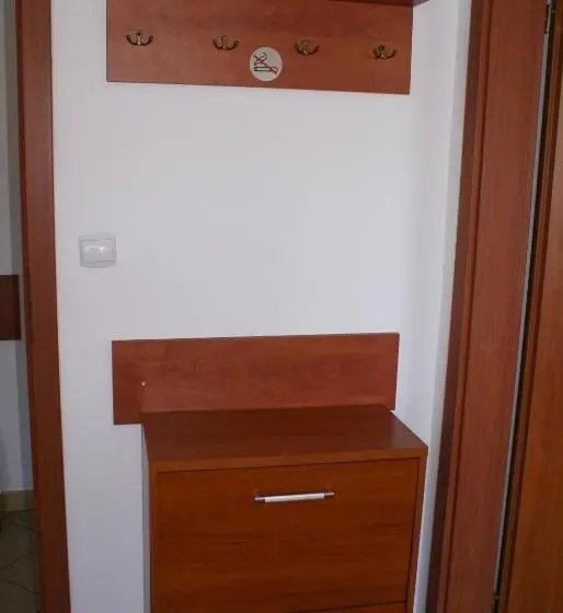 Deluxe Neljän Hengen Huone, Natural Mielno