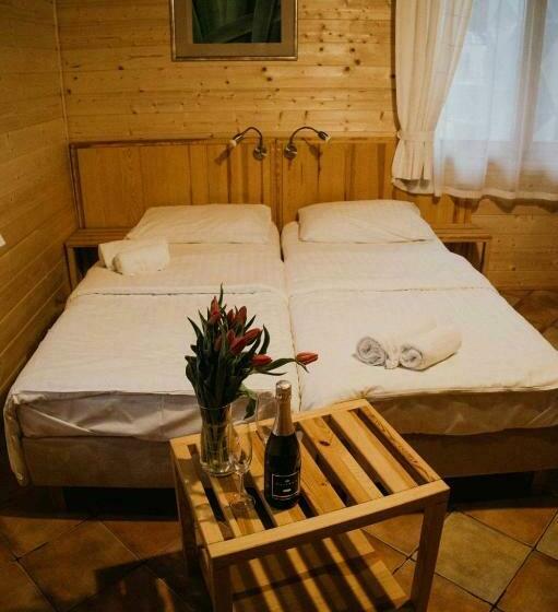 标准间, Daglezjowy Dwór