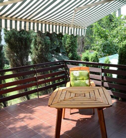 חדר סטנדרט לשלושה, Kwatery Pracownicze Tolek