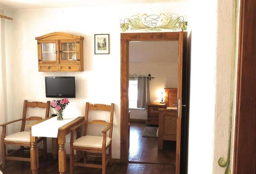 דירת שני חדרים, Zajazd Karczma Zagłoba