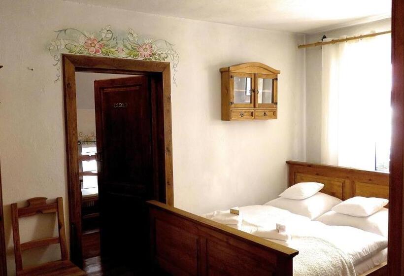 דירת שני חדרים, Zajazd Karczma Zagłoba