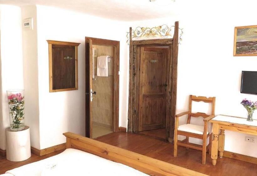 דירת שני חדרים, Zajazd Karczma Zagłoba