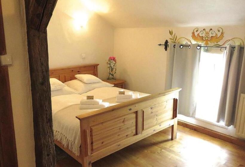 דירת שני חדרים, Zajazd Karczma Zagłoba