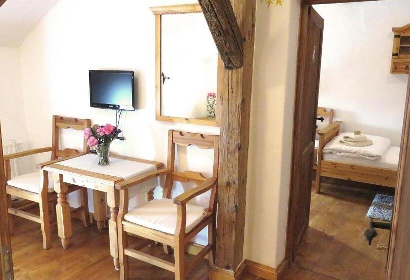 דירת שני חדרים, Zajazd Karczma Zagłoba