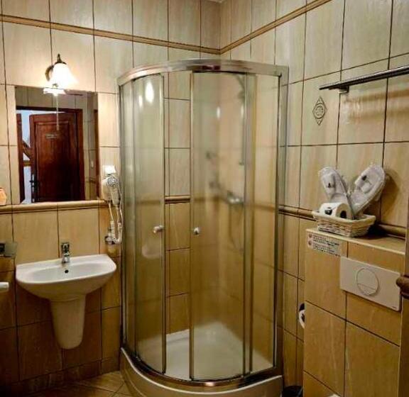 דירת שני חדרים, Zajazd Karczma Zagłoba