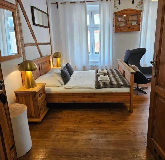 דירת שני חדרים, Zajazd Karczma Zagłoba