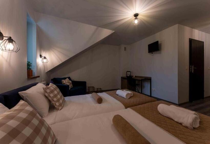 חדר סטנדרט, Do Poduchy