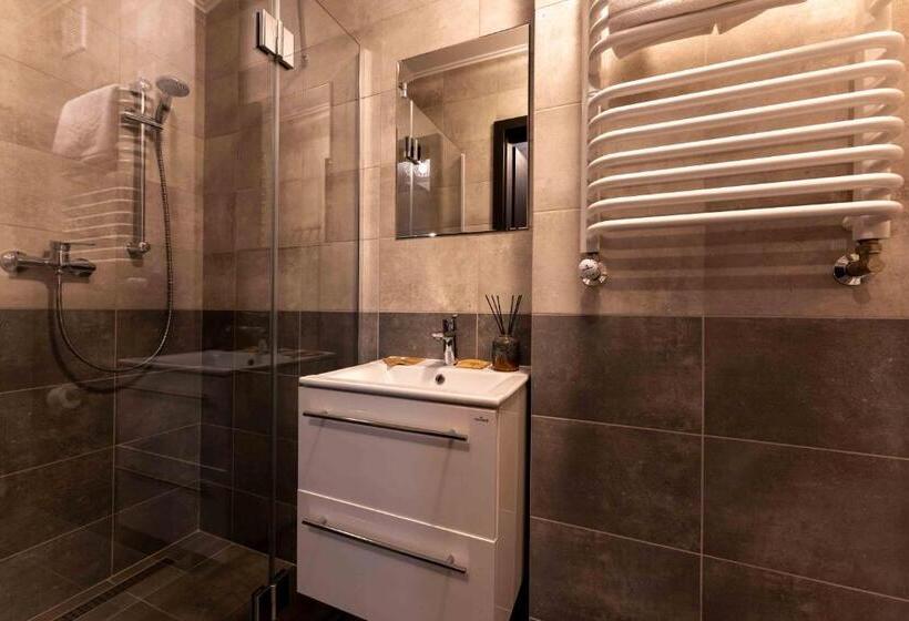 חדר סטנדרט, Do Poduchy