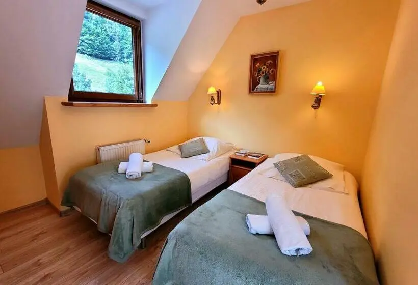 Deluxe-huoneisto 1 Makuuhuone, Rezydencja Leśny Dwór