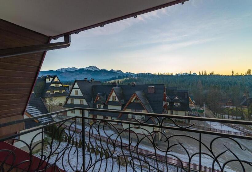 Quarto Estandar Vista Montanha, U Hanki
