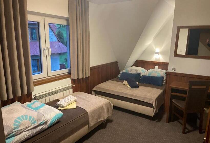 Номер Стандарт Трехместный, U Hanki