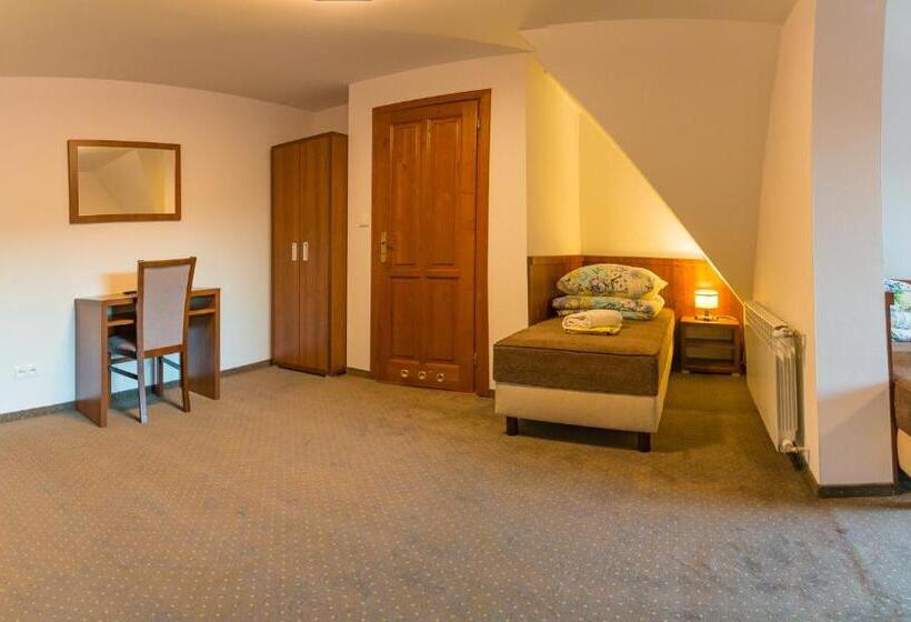 Номер Стандарт Трехместный, U Hanki