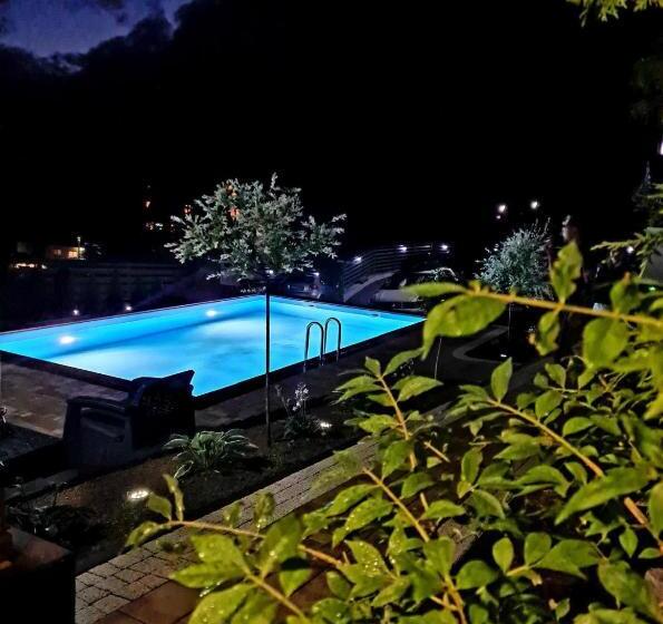 Quarto Familiar Vista Montanha, U Hanki