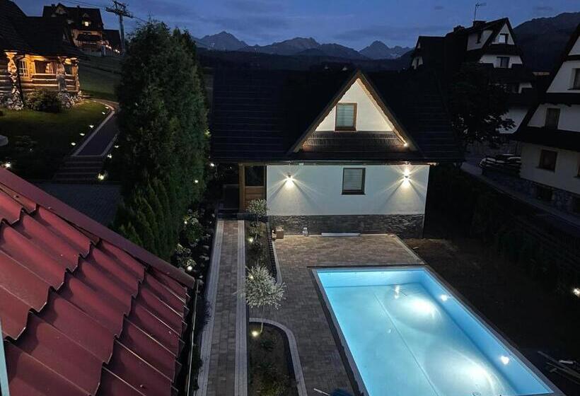 Четырехместный Номер Стандарт, U Hanki