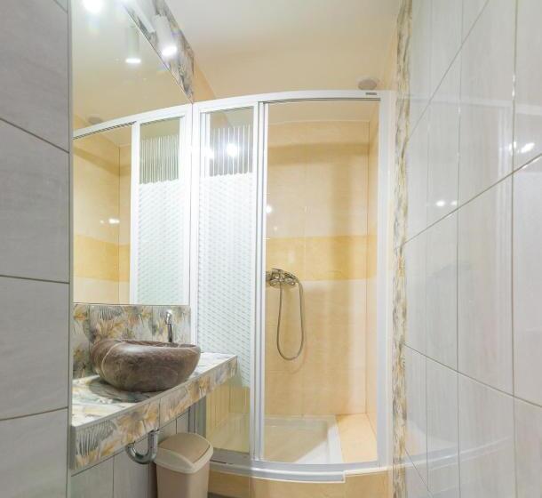 Четырехместный Номер Стандарт, U Hanki