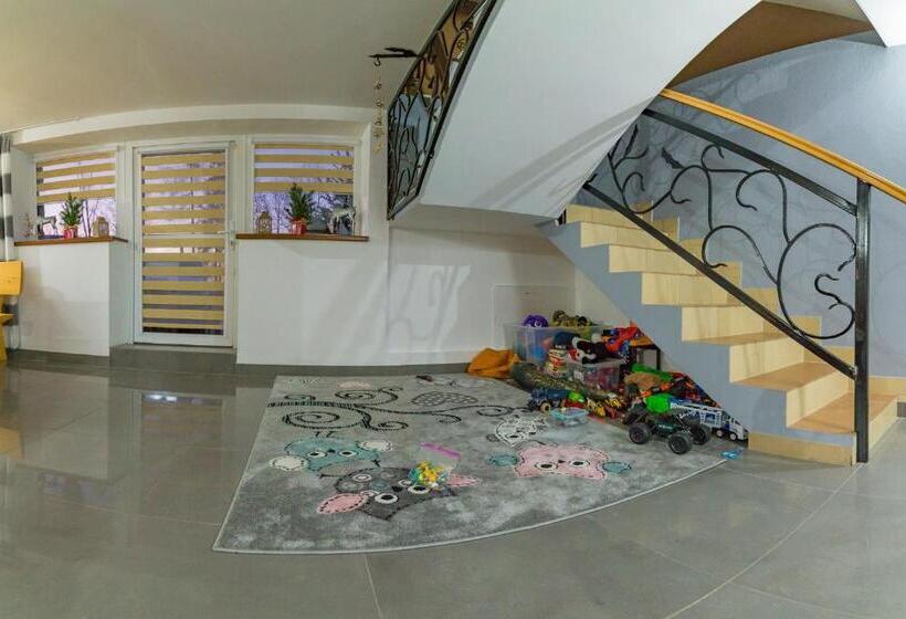 Четырехместный Номер Стандарт, U Hanki