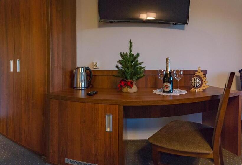 Номер Basic, U Hanki