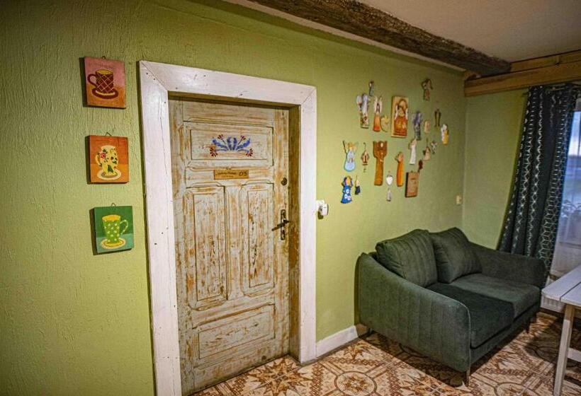 חדר סטנדרט לשלושה, Folwark Malinowy Chruśniak