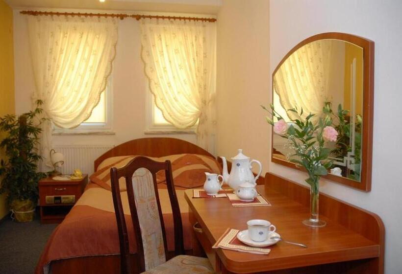 חדר סטנדרט, Kaukaska