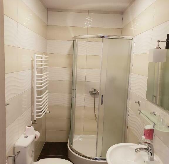 غرفة قياسية سرير كينج, Pod Strzechą