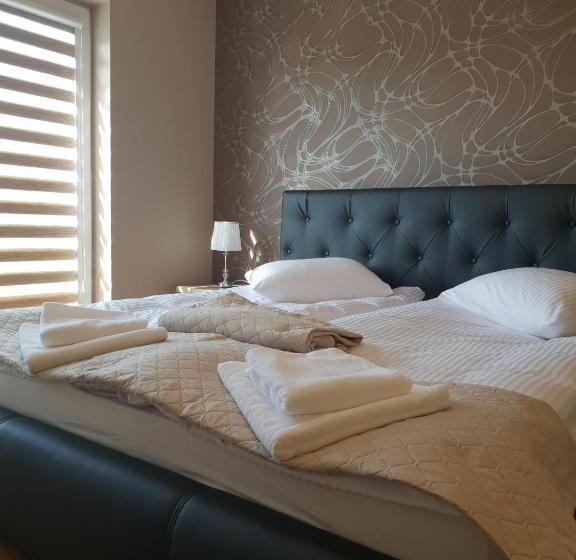 غرفة قياسية سرير كينج, Pod Strzechą