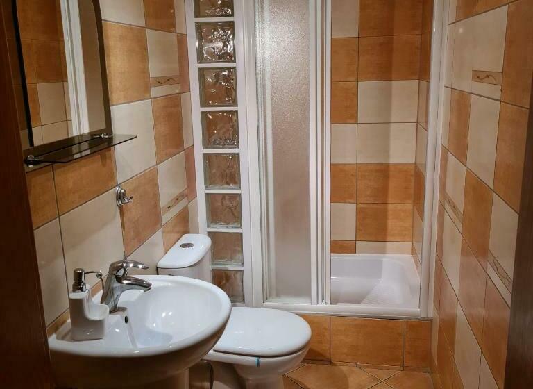 スタンダードルーム, Restauracja Joanna