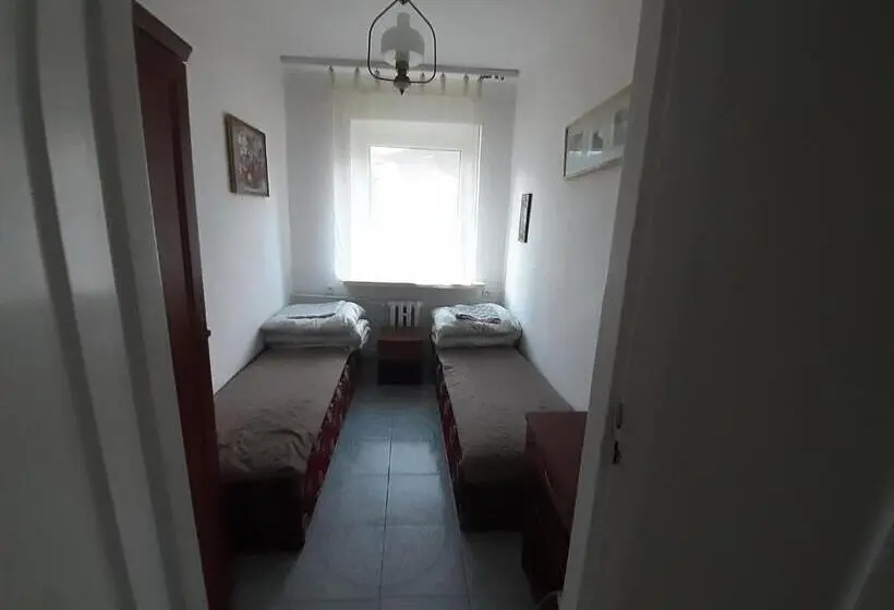 スタンダード４人部屋, Ośrodek Wypoczynkowy Mazowsze W Karpacz