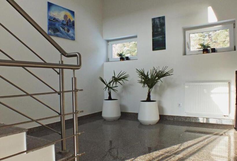 Номер Стандарт, Awilla Ustka