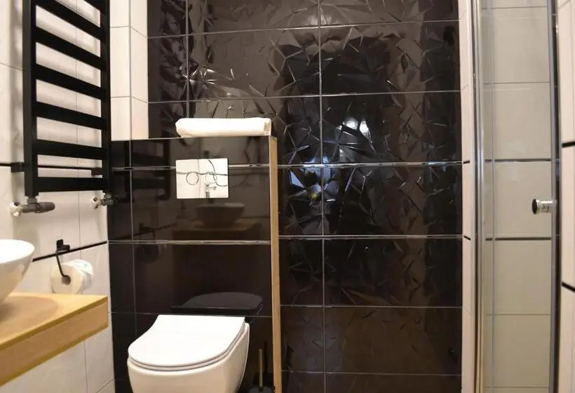Standard-studio, Villa Nova