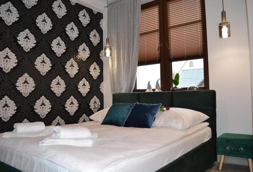 استودیوی استاندارد, Villa Nova