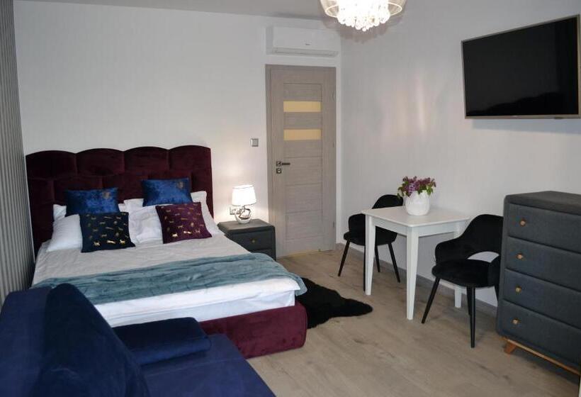 استودیوی استاندارد, Villa Nova