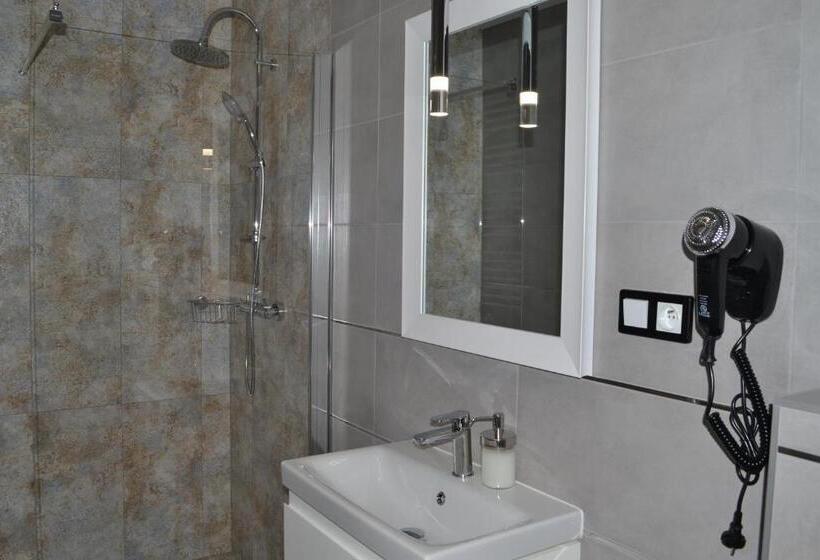 استودیوی استاندارد, Villa Nova