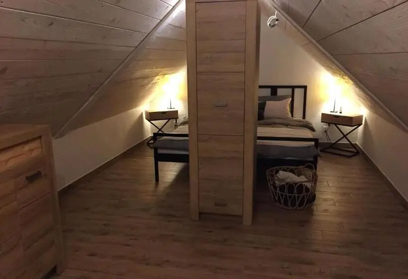 Huoneisto 1 Makuuhuone, Babushka Noclegi