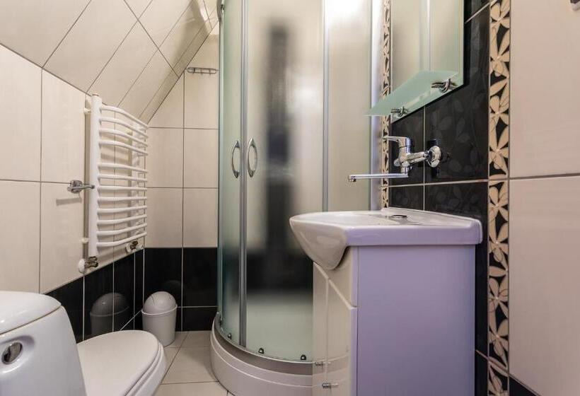 חדר סטנדרט לשלושה עם מרפסת, Gościniec Nad Potokiem