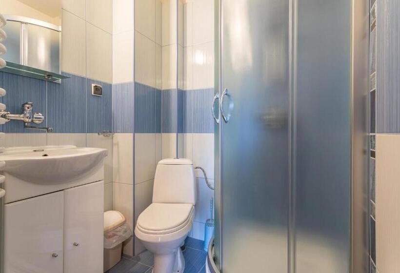 חדר סטנדרט לשלושה עם מרפסת, Gościniec Nad Potokiem