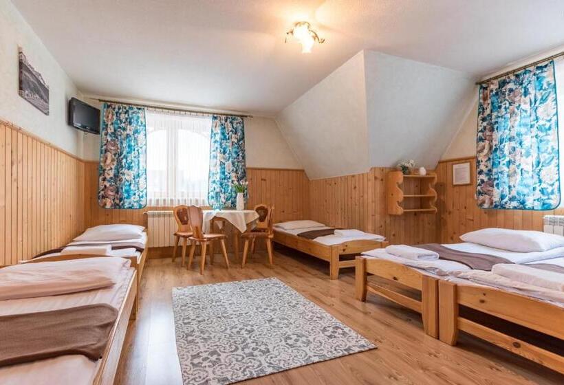 חדר לארבעה סטנדרטי עם נוף לגינה, Gościniec Nad Potokiem