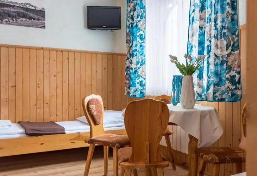 スタンダード４人部屋, Gościniec Nad Potokiem