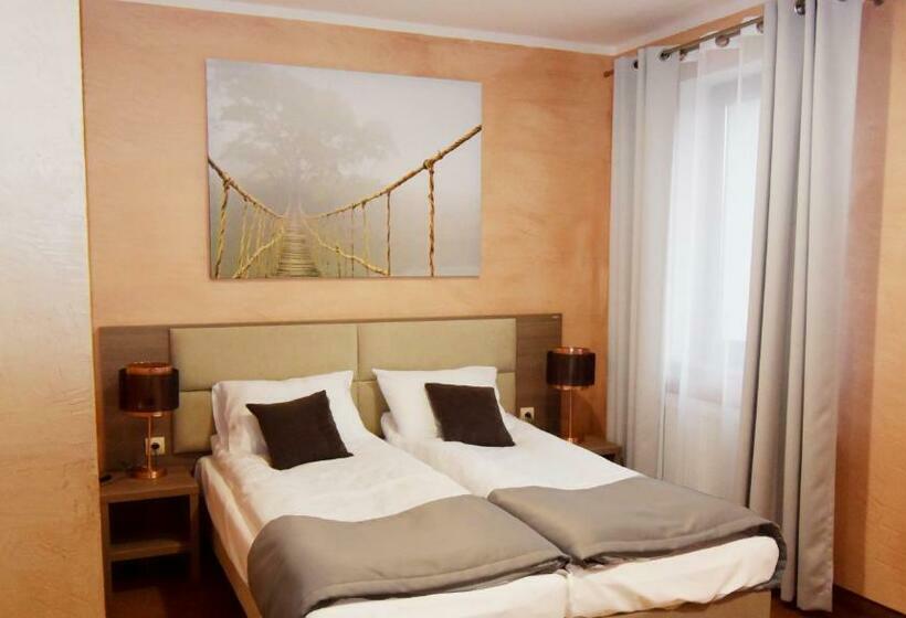 חדר דלוקס, Gościniec Rycerski