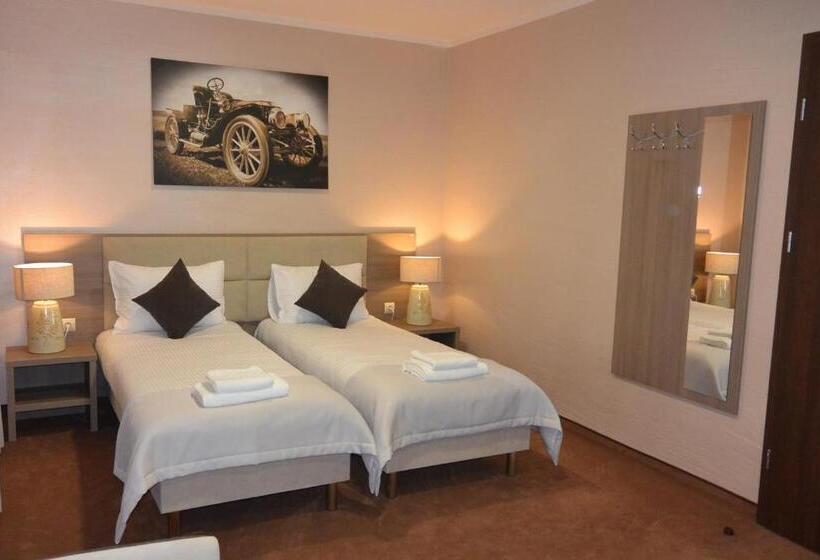 חדר סופריור, Gościniec Rycerski