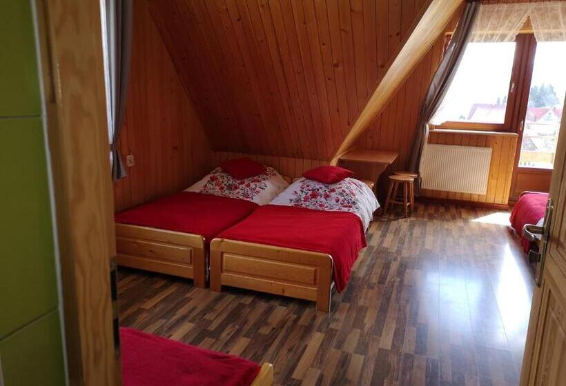 발코니가 있는 4인용 스탠다드 룸, Pokoje U Matusa